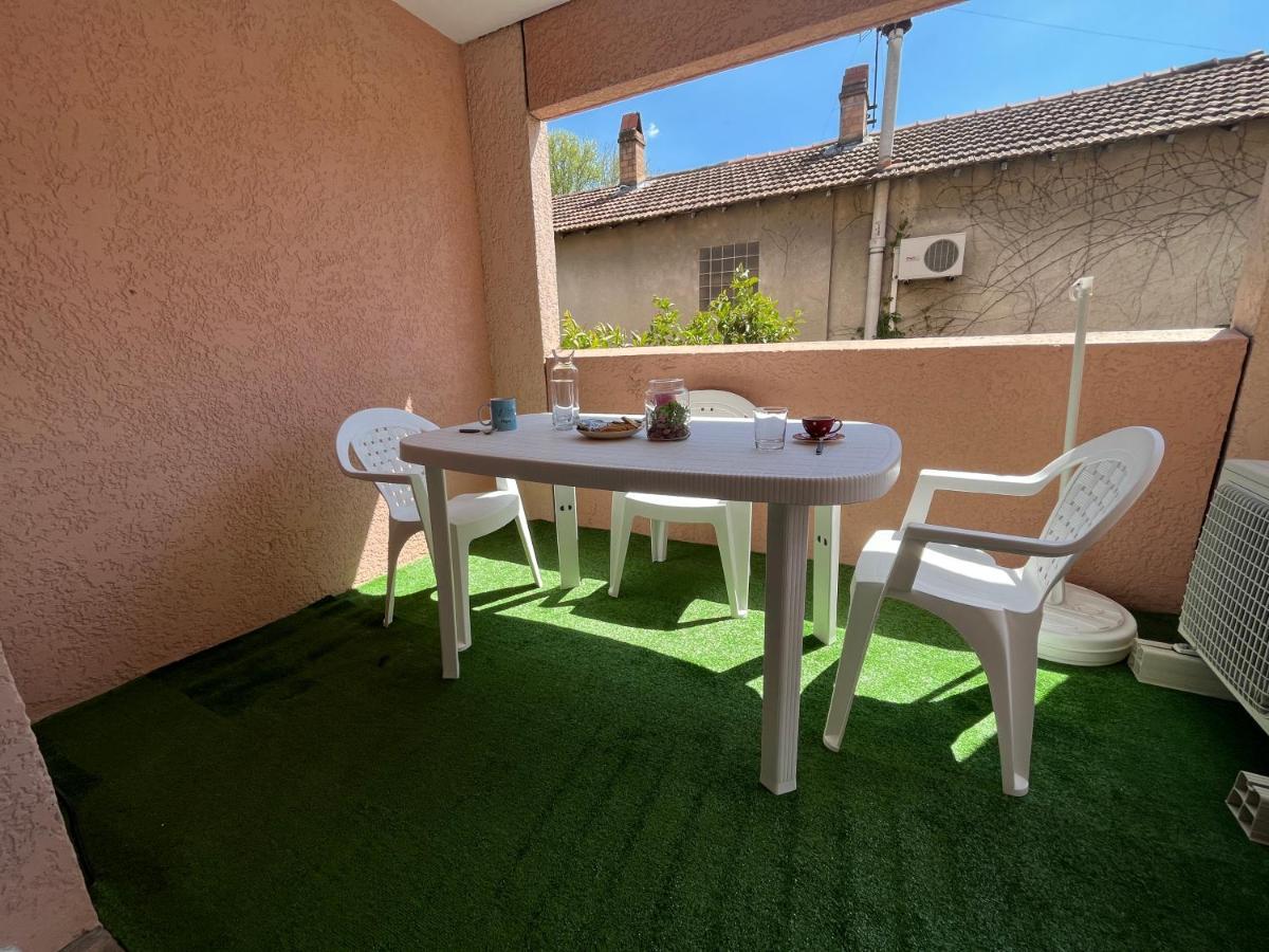 דירות אביניון Logement Renove Avec Mobilier 2023 מראה חיצוני תמונה